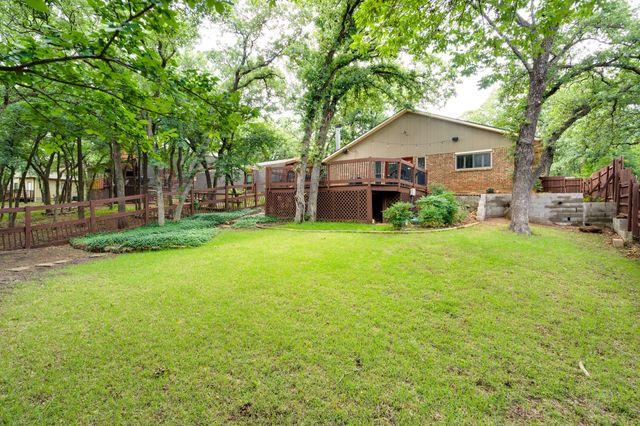 2086 Breezywood Drive, Flower Mound, TX 75022