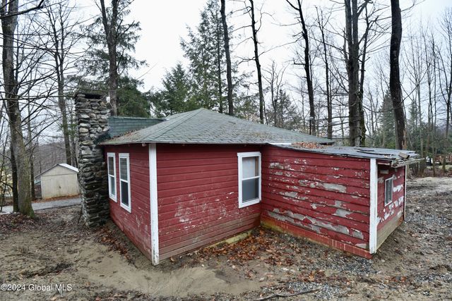 4 Clark Street, Greenfield, NY 12850