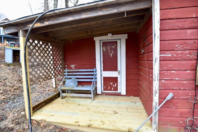 4 Clark Street, Greenfield, NY 12850