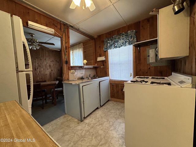 4 Clark Street, Greenfield, NY 12850