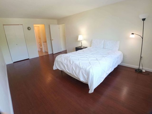12 Mount Vernon St 25, Melrose, MA 02176
