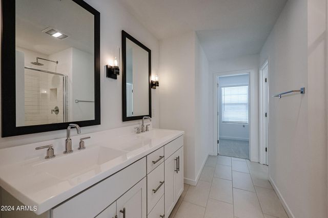 7917 N 79th Avenue, Glendale, AZ 85303