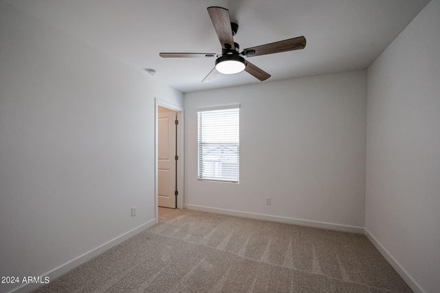 7917 N 79th Avenue, Glendale, AZ 85303