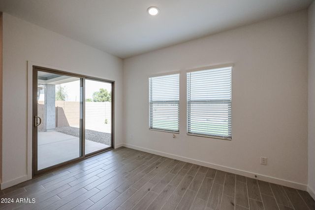 7917 N 79th Avenue, Glendale, AZ 85303