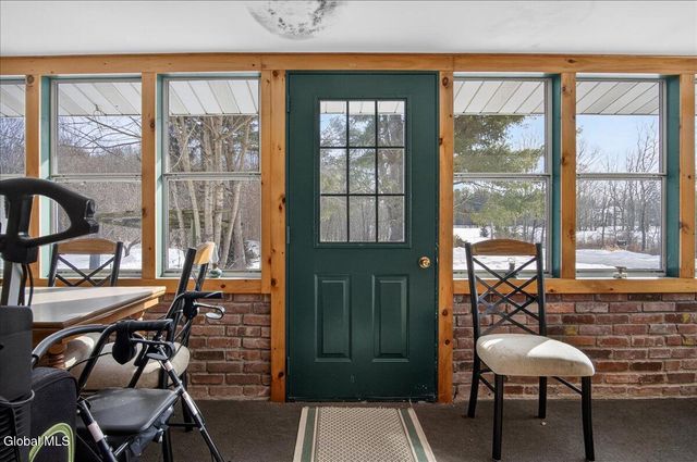 45 Graves Road, Stillwater, NY 12118