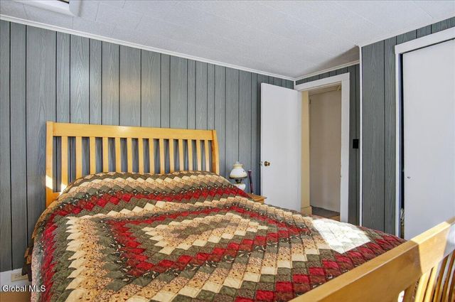 45 Graves Road, Stillwater, NY 12118