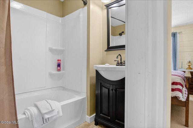 45 Graves Road, Stillwater, NY 12118