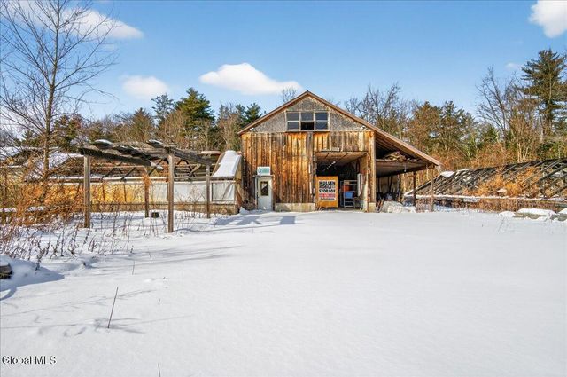 45 Graves Road, Stillwater, NY 12118