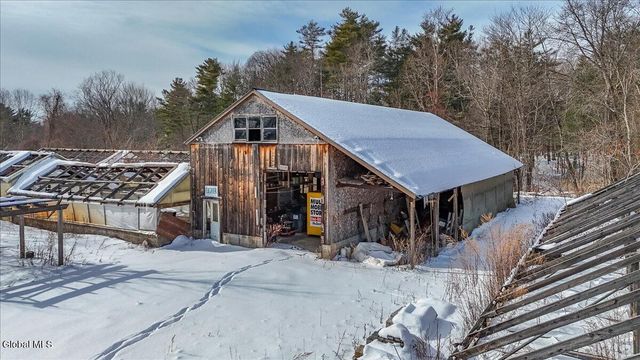 45 Graves Road, Stillwater, NY 12118