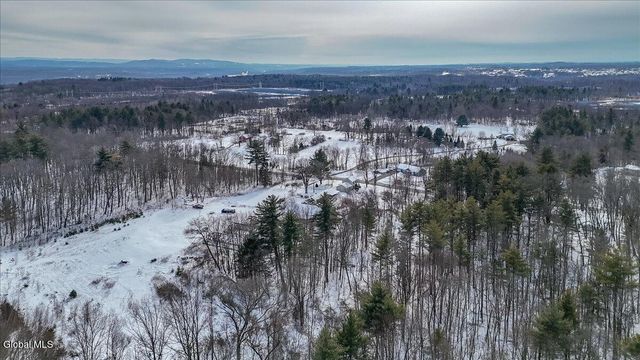 45 Graves Road, Stillwater, NY 12118