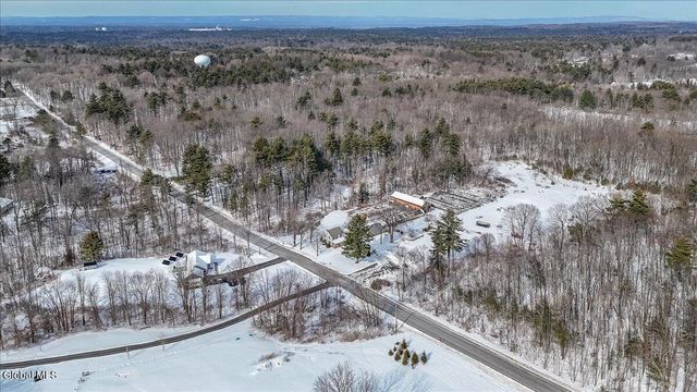 45 Graves Road, Stillwater, NY 12118