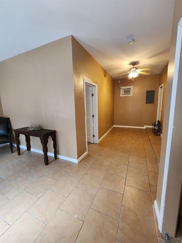 10460 Birchwood Dr, Baton Rouge, LA 70807