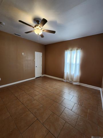 10460 Birchwood Dr, Baton Rouge, LA 70807