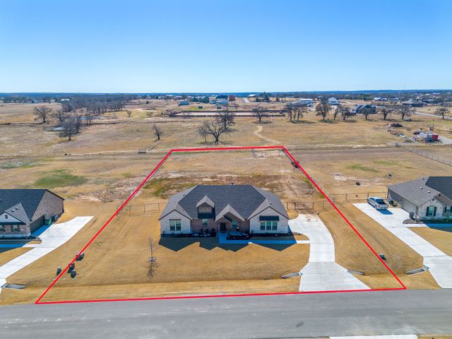 221 Lonicera Lane, Paradise, TX 76073