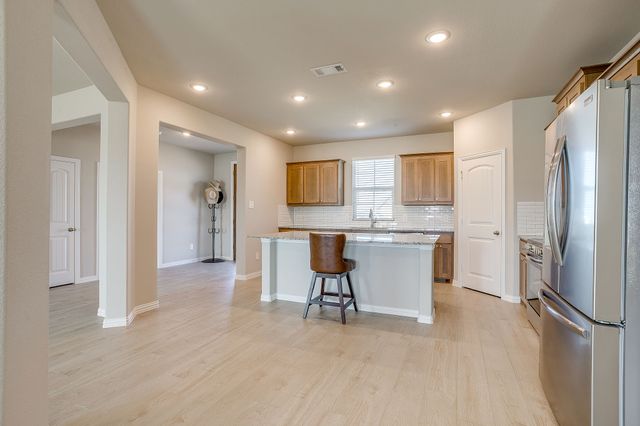 221 Lonicera Lane, Paradise, TX 76073