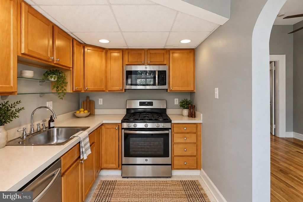 2122 SPRUCE ST #200, PHILADELPHIA, PA 19103 — photo 4