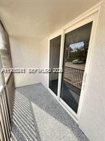 16950 W Dixie Hwy A128 Hwy A128, North Miami Beach, FL 33160