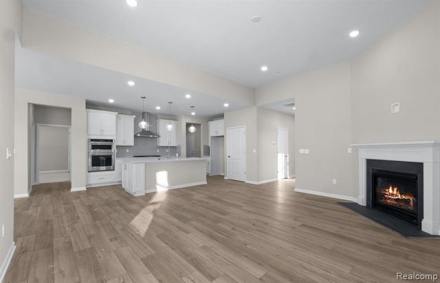 20505 West Kilburn Drive, Macomb, MI 48044