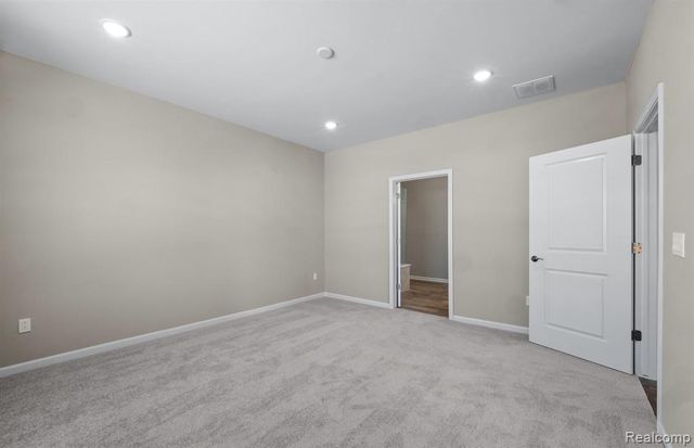 20505 West Kilburn Drive, Macomb, MI 48044
