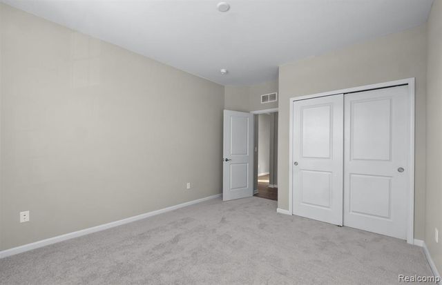 20505 West Kilburn Drive, Macomb, MI 48044