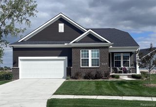 20505 West Kilburn Drive, Macomb, MI 48044