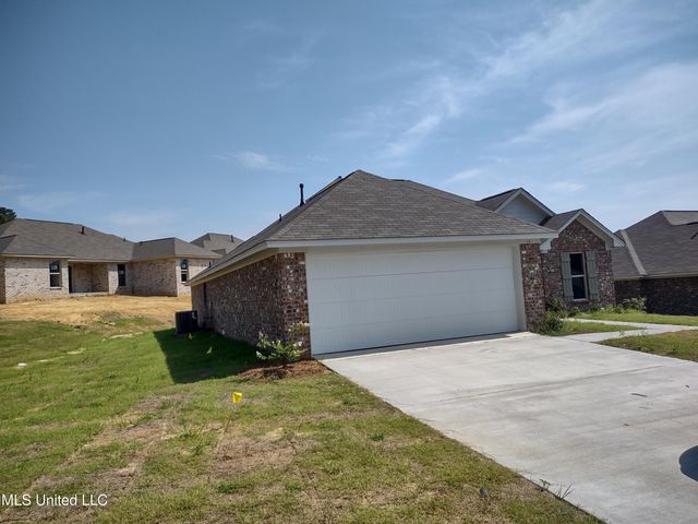 576 Silver Hill Drive, Pearl, MS 39208