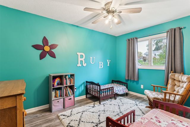 8517 Crestview Drive, Des Moines, IA 50320