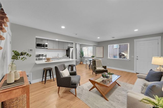 7700 W Glasgow Place 22A, Littleton, CO 80128