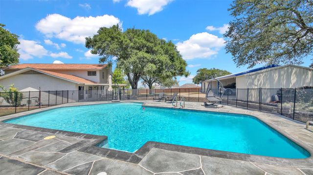 550 C Bud Stockton LOOP, Jarrell, TX 76537