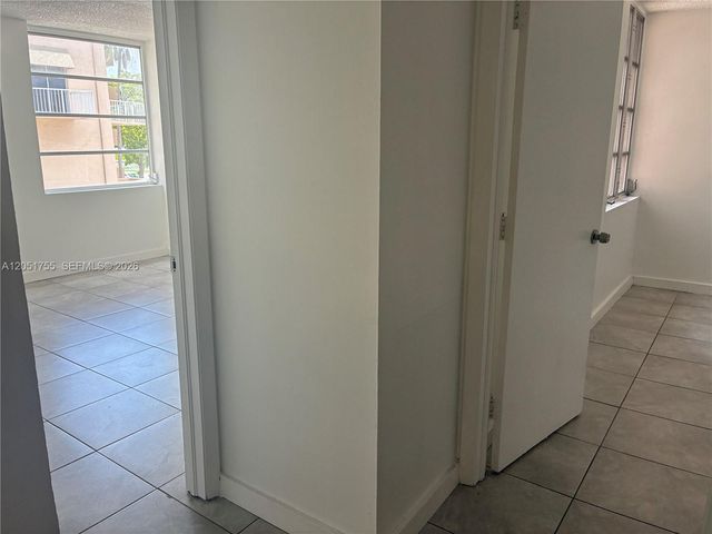 10801 SW 109th Ct D203, Miami, FL 33176