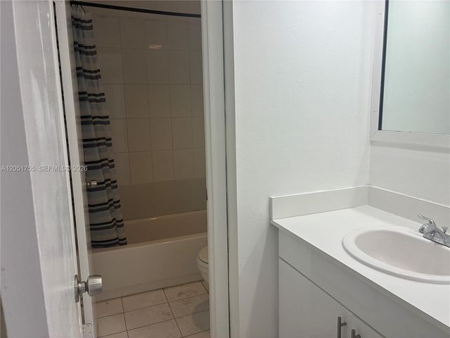 10801 SW 109th Ct D203, Miami, FL 33176