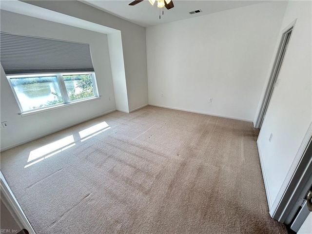 3984 Trenwith LN, Virginia Beach, VA 23456