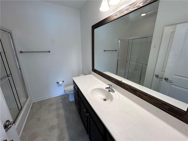 3984 Trenwith LN, Virginia Beach, VA 23456