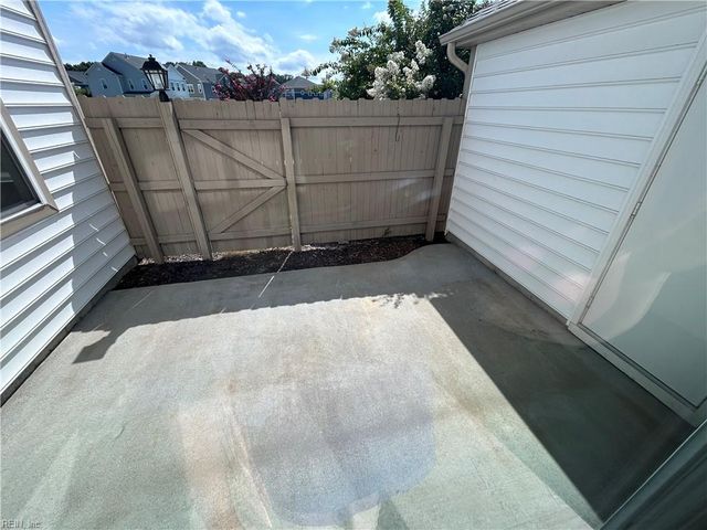3984 Trenwith LN, Virginia Beach, VA 23456
