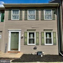 28 CRANFIELD CT, Elizabethtown, PA 17022