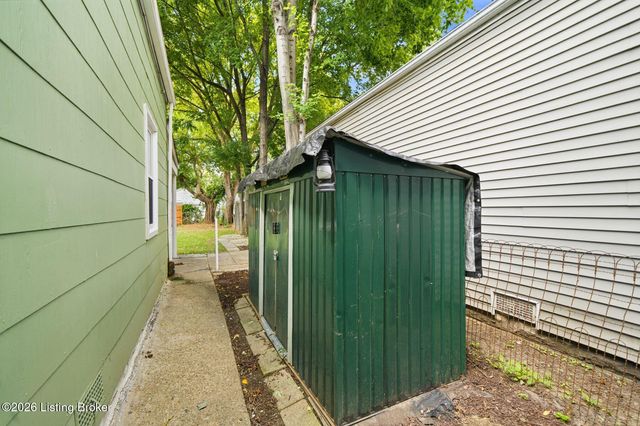 703 W Evelyn Ave, Louisville, KY 40215