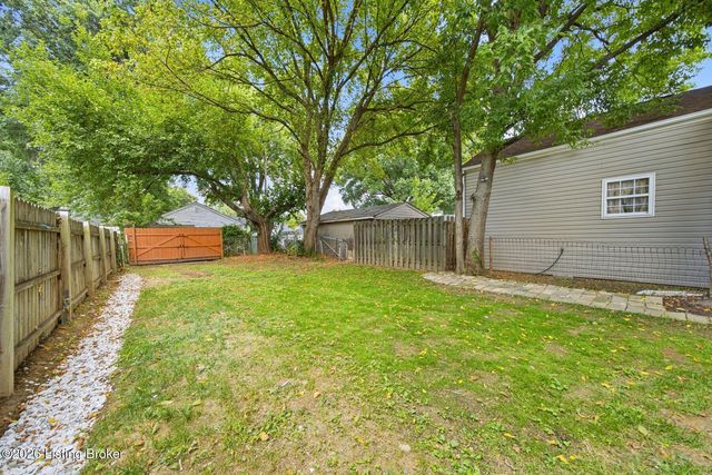 703 W Evelyn Ave, Louisville, KY 40215
