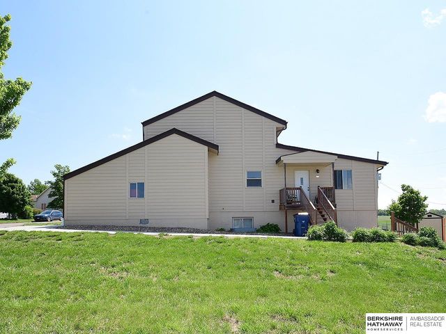 345 Spruce Street # 3, Springfield, NE 68059