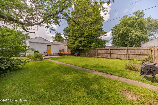 1135 Goss Ave, Louisville, KY 40217