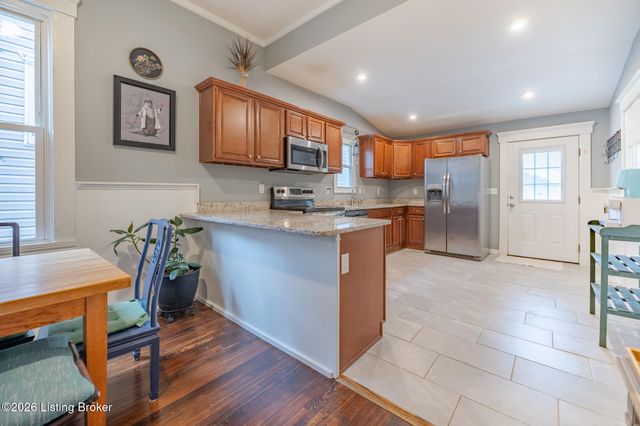 1135 Goss Ave, Louisville, KY 40217