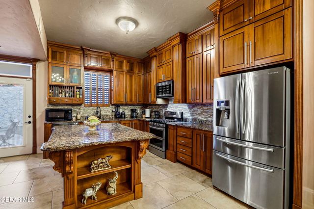 3104 RUSTIC VALLEY Place, El Paso, TX 79938