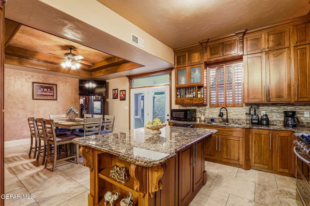 3104 RUSTIC VALLEY Place, El Paso, TX 79938