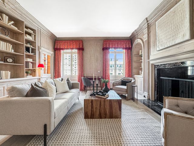 1260 N Astor Street 7, Chicago, IL 60610