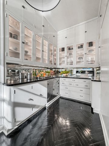 1260 N Astor Street 7, Chicago, IL 60610