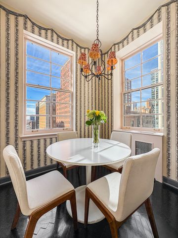 1260 N Astor Street 7, Chicago, IL 60610