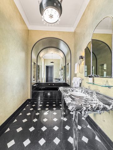 1260 N Astor Street 7, Chicago, IL 60610