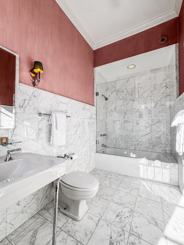 1260 N Astor Street 7, Chicago, IL 60610