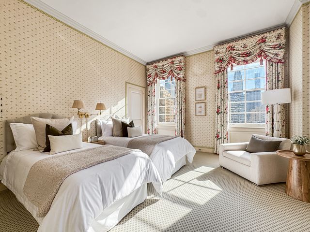 1260 N Astor Street 7, Chicago, IL 60610