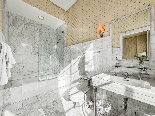 1260 N Astor Street 7, Chicago, IL 60610