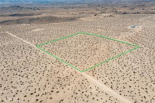 2650 Delaware Avenue, Joshua Tree, CA 92252